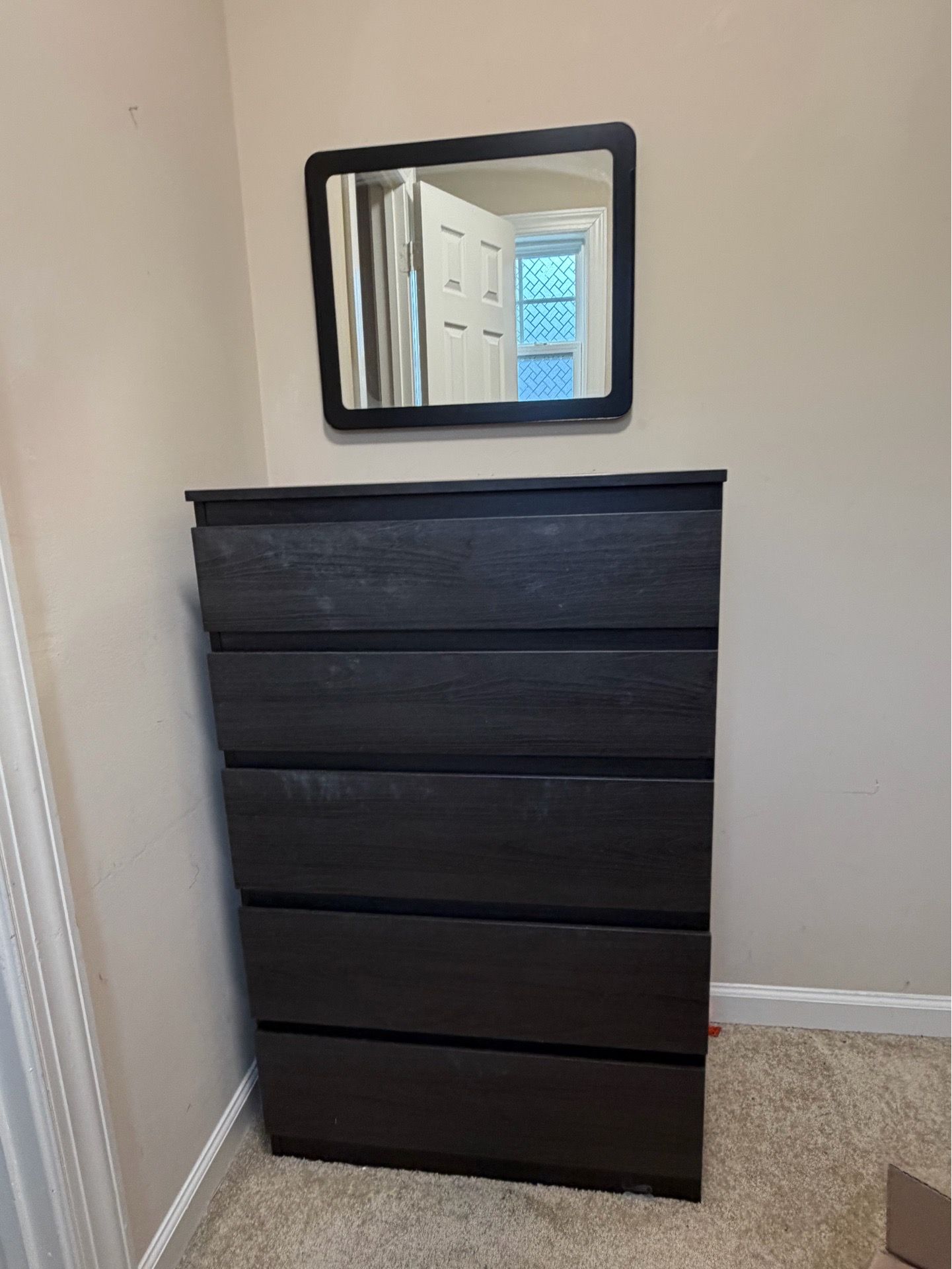 Drawer chest of drawers