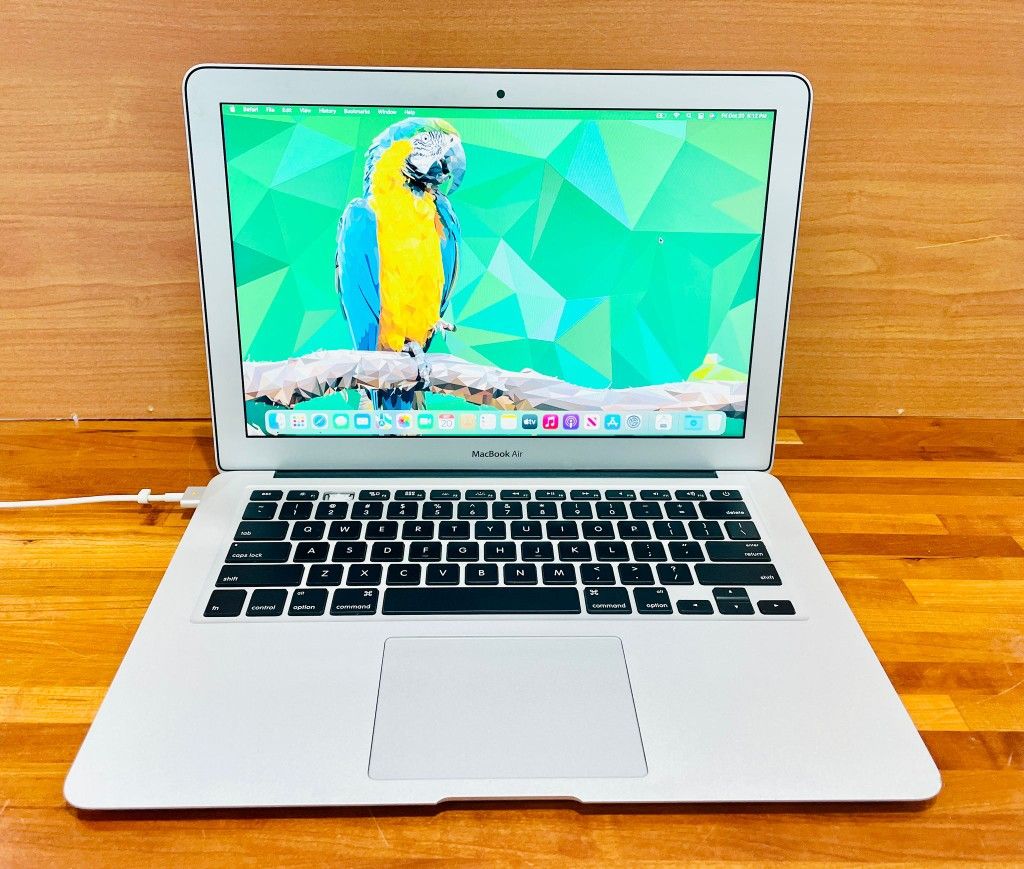 Apple MACBOOK AIR 2015 13” 2.2GHz i7 8GB RAM 500GB SSD OS MONTEREY