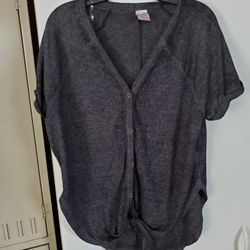 Ladies Top Size xl/ SALE PENDING 