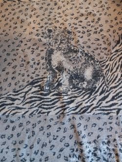 Moving Blanket Extra Long Nice Tiger Print Gray & Black 