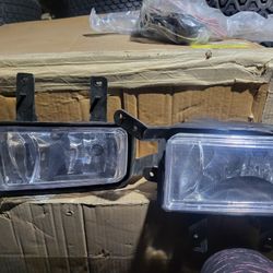 For 15-20 Chevy Suburban/Tahoe Fog Lights Lamps