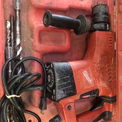 MILWAUKEE ROTARY HAMMER DRILL 