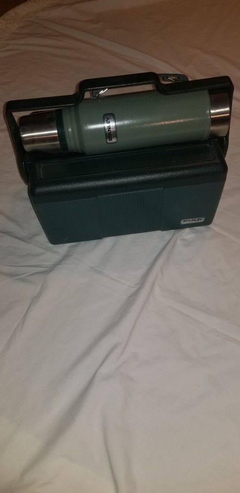 Stanley Lunchbox And Thermos Set