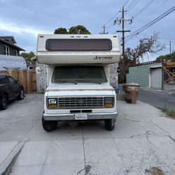 Motor Home Travel Trailer 