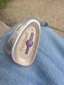 Women's Pro staff oversized 8 iron used