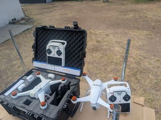 2 Blade Chroma drones