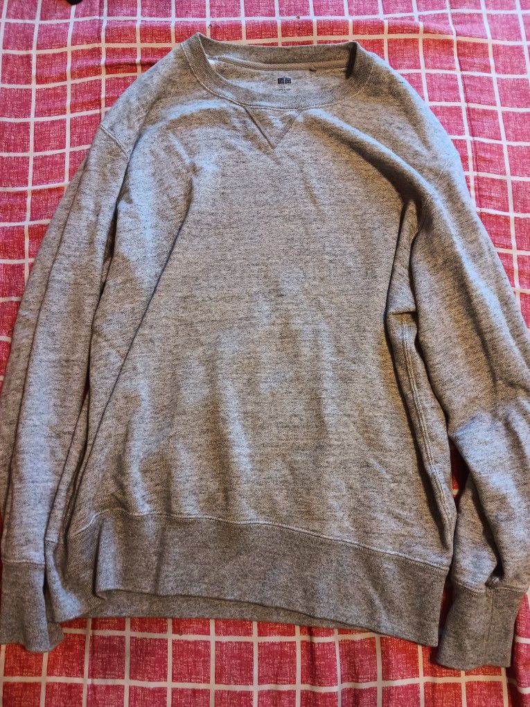 UNIQLO Grey Sweatshirt