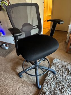 Drafting chair
