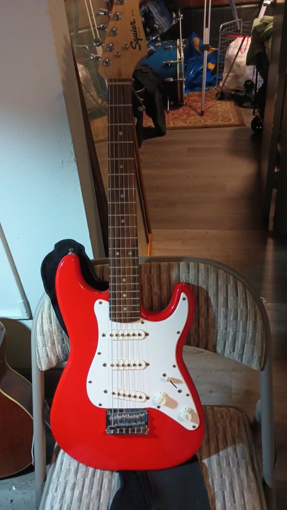 Fender Squire Kids Size ,This Is Creampuffn