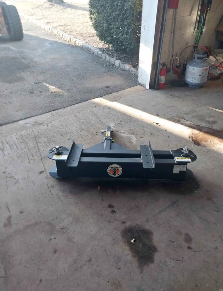 Leaf Sucker Hitch Mount