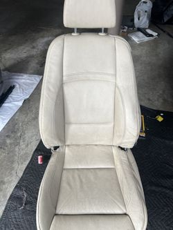E92 Driver Seat