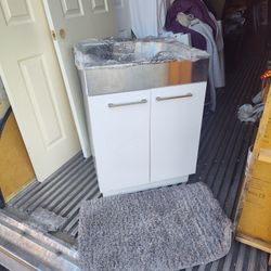 NEW STAINLESS STEEL SINGLE SINK W/ CABINET