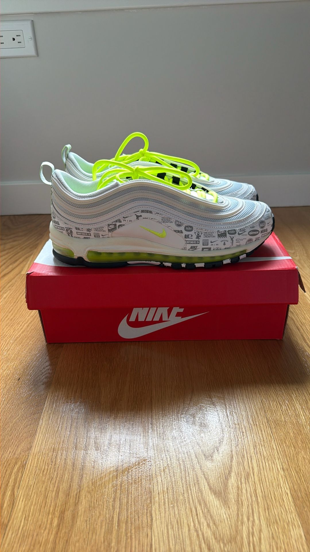 NIKE AIR MAX 97 ~ Size 11 $75
