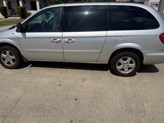 2005 Dodge Caravan