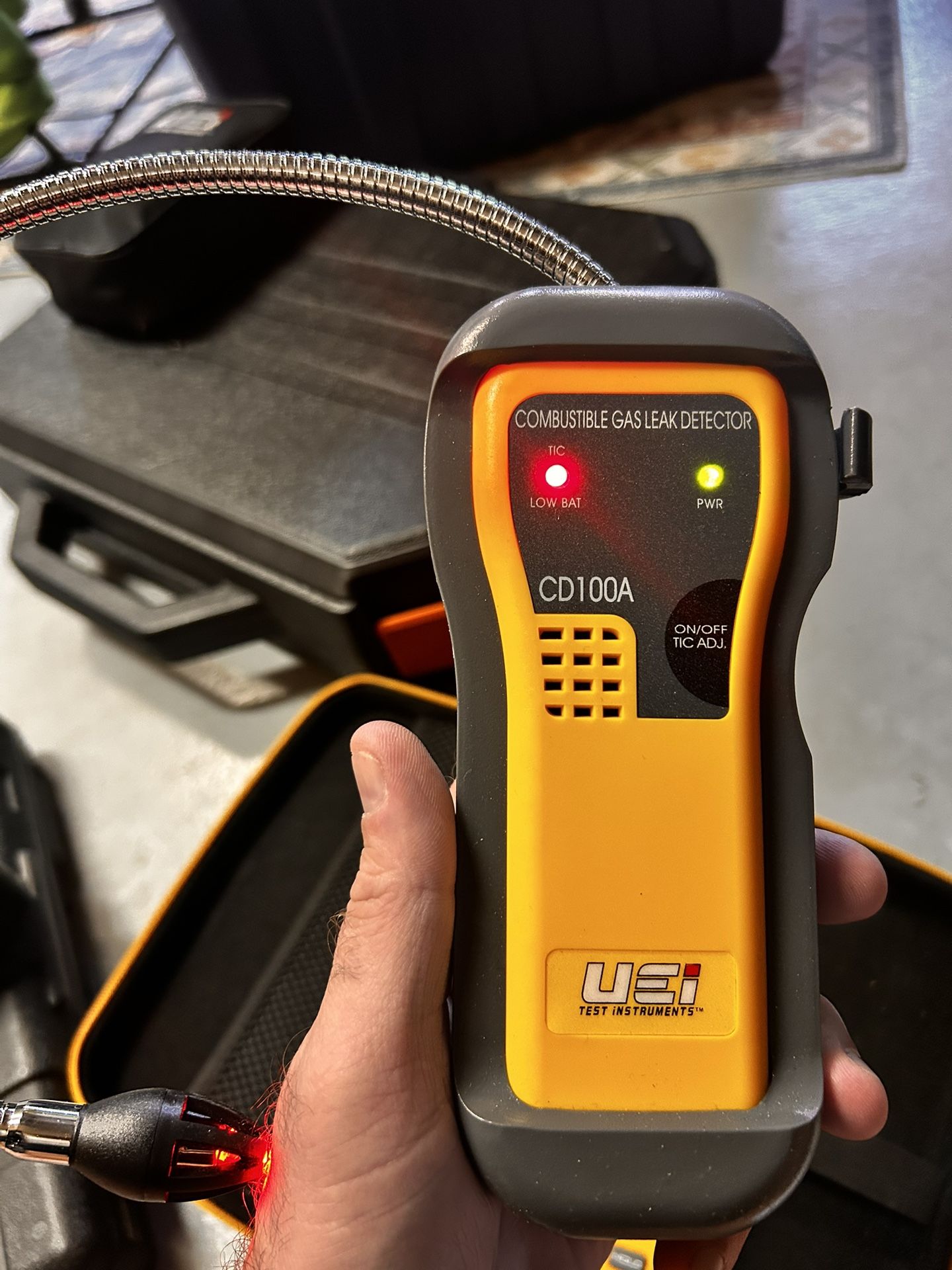 UEI Combustible Gas Leak Detector (CD100A)