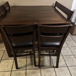 Expandable Dining Table 