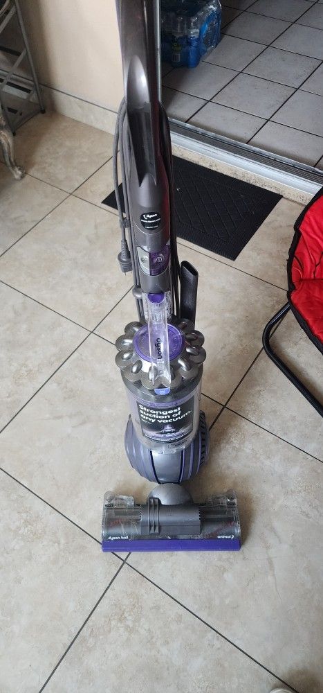 Dyson Ball Animal 2 Upright Vacuum Cleaner - Purple