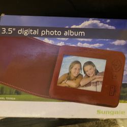 Digital Photo Album For Sale Brand New