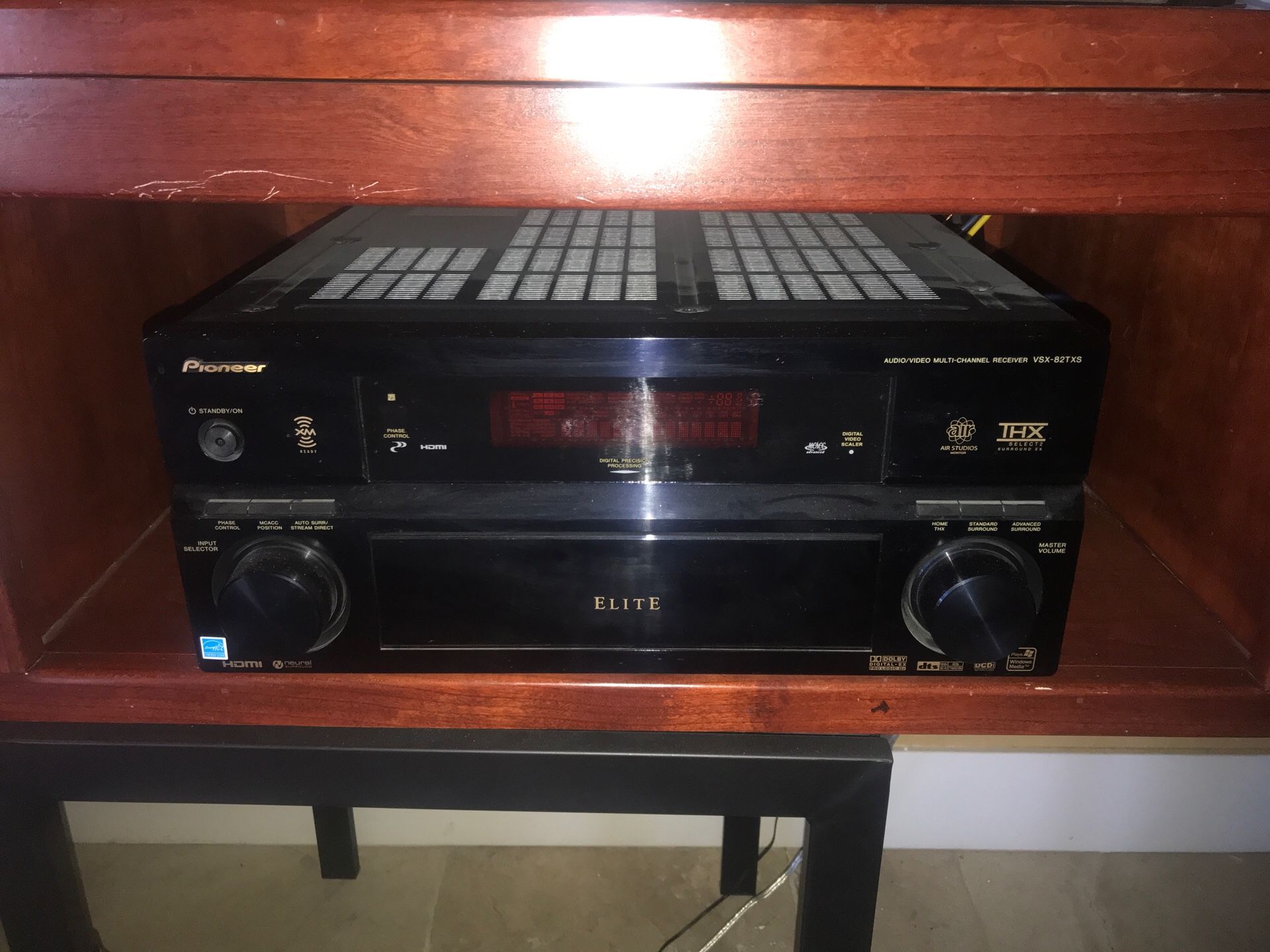 Pioneer Elite THX Surround Sound System( Digital Upscale)