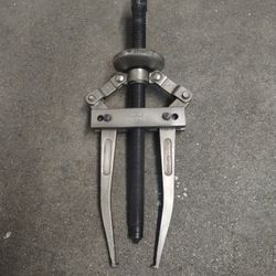 Snap On Tools Automotive Gear Puller 
