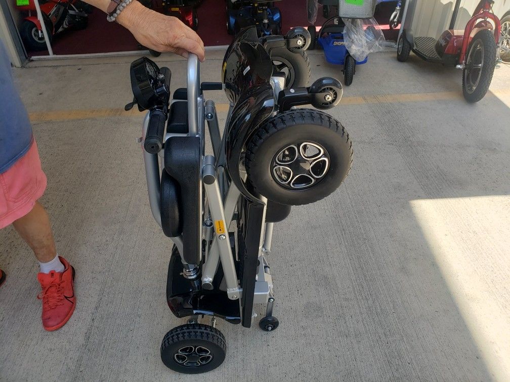 Folding Scooter