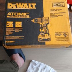 ATOMIC 20V Lithium-Ion Cordless 1/2 in. Hammer Drill Kit with 5.0 Ah Battery and Charger
Questions & Answers (6