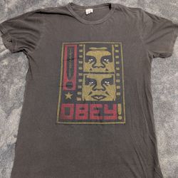 Obey Men's Small Vintage Grey Shirt