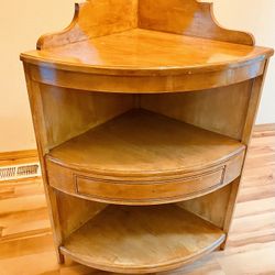 Wood Corner Shelf 
