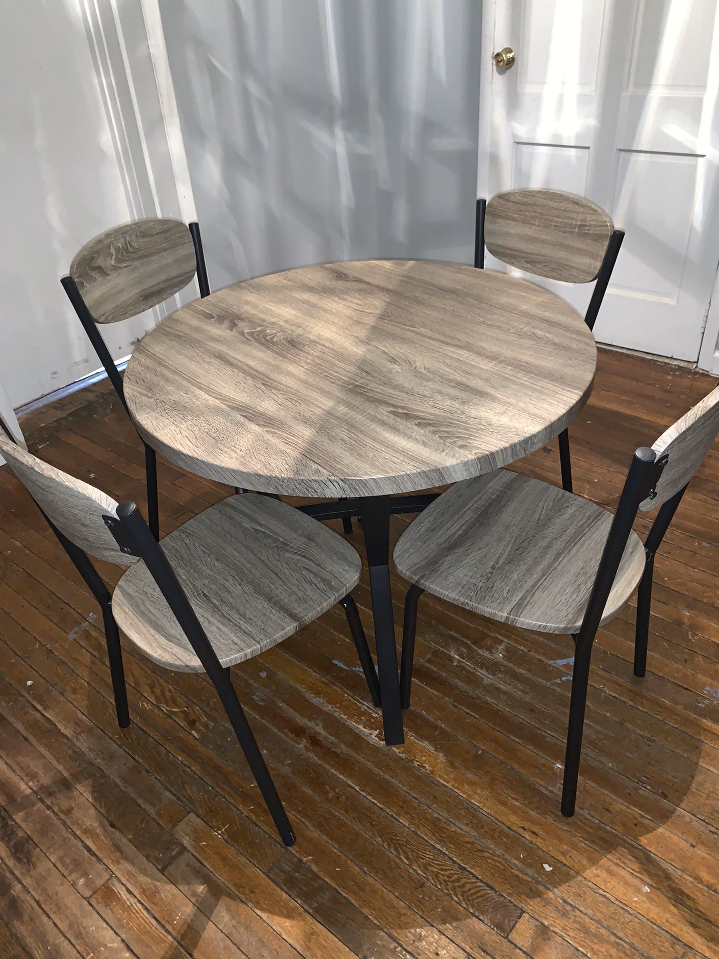 Dining set table