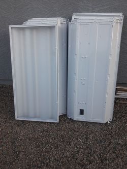 8 Commercial 3 Lamp T8 Light Fixtures