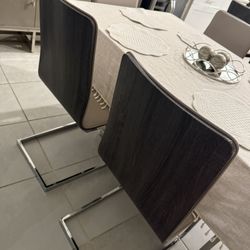 Bar Stools / High Chairs (Set of 3)