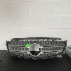 2017- 2019 Mercedes E-class Used Grille OEM 