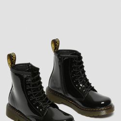 Doc martens youth sale deals
