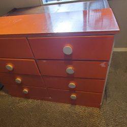 8 Drawer Dresser 