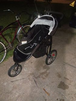 Jogging stroller