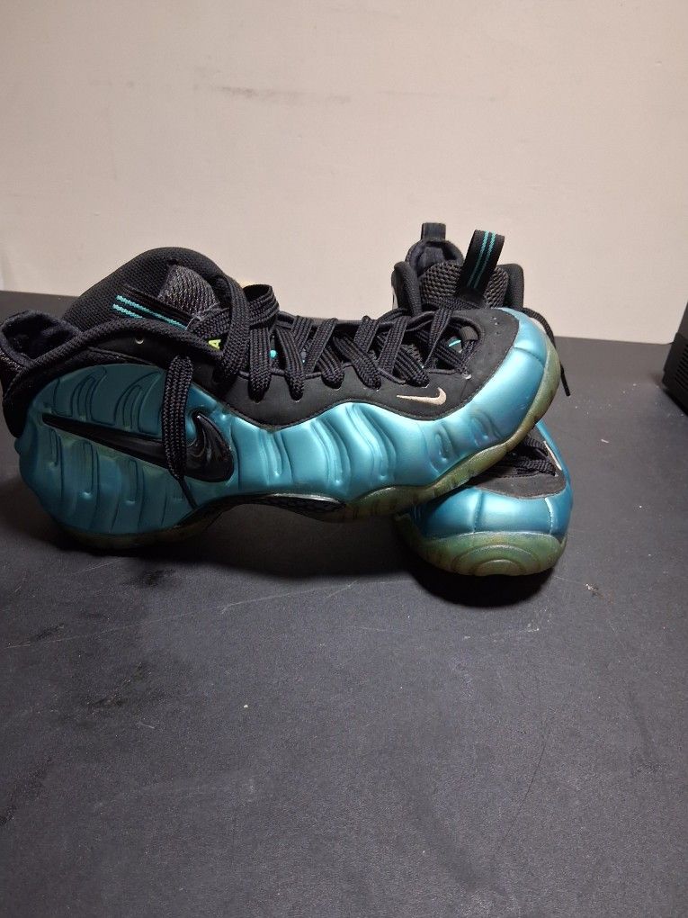 NIKE AIR FOAMPOSITE ELECTRIC BLUE