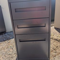 Three Drawer Pedestal File Cabinet 