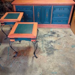 Dresser 9 Drawers & 2 Matching Side Tables That Match