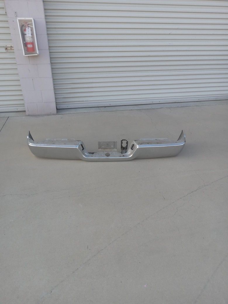 09 To 18 Rear Bumper Dodge Ram Chrome ( Oem)