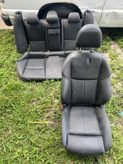 Q50 seat set