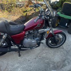 82 Honda Magna V-twin 750 Parts Bike