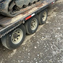Traila De Tres  Ejes. Llantas Nuevas Double Wall.
