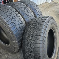 4 used tires Lt37x12.50r18 Falken Wldpeak AT3 $250.00 all 4
