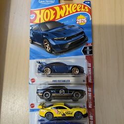 Hotwheels- Ford Mustang GTD & Custom '18 Ford Mustang GT & '67 Shelby GT500