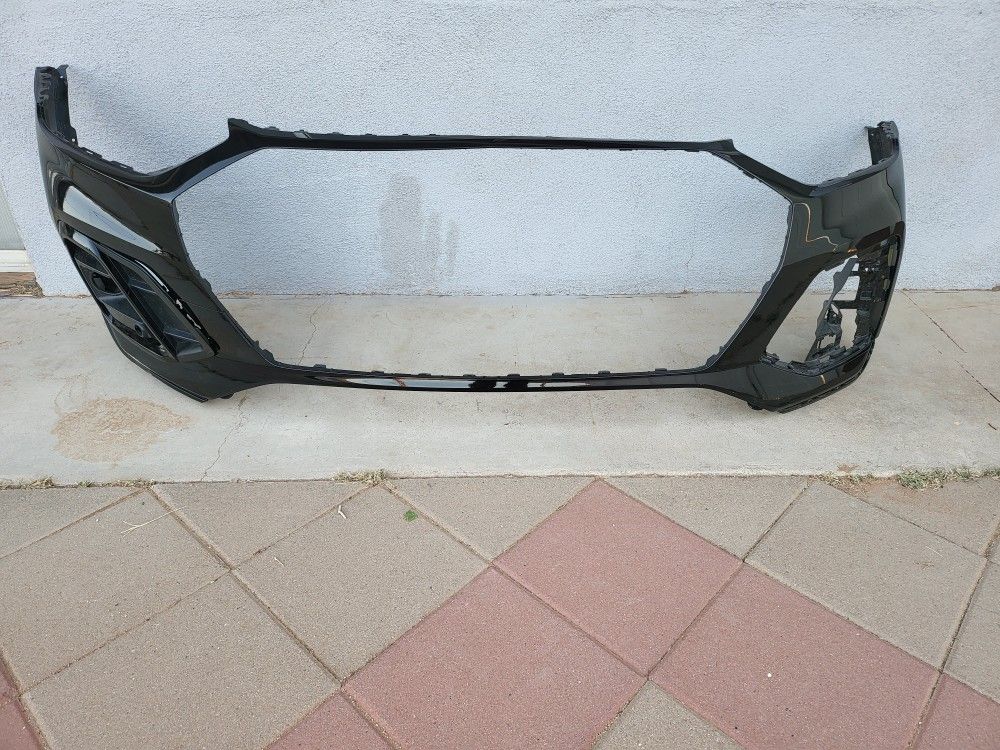 2021 2022 2023 Audi/Q5 Front Bumper Cover Oem