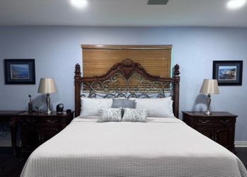 BAER’S KING SIZE BEDROOM SET