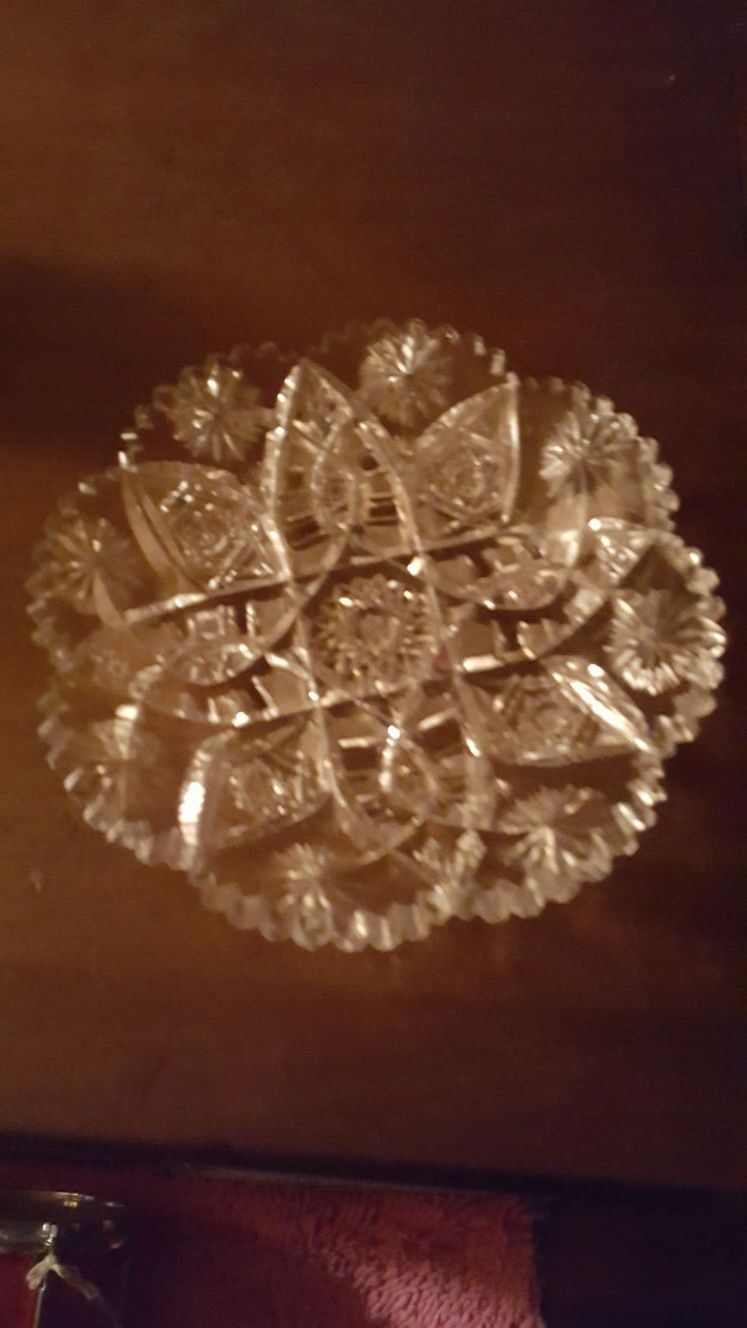 Brilliant cut dish