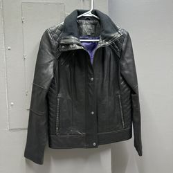 like new women leather jacket