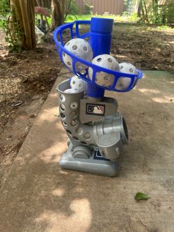 Pitching machine