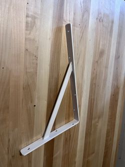 Knape And Vogt 16” Shelf Brackets